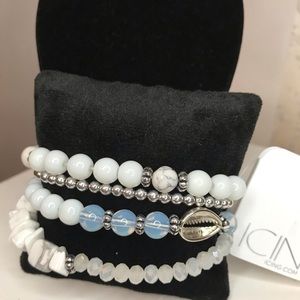 Icing bracelet